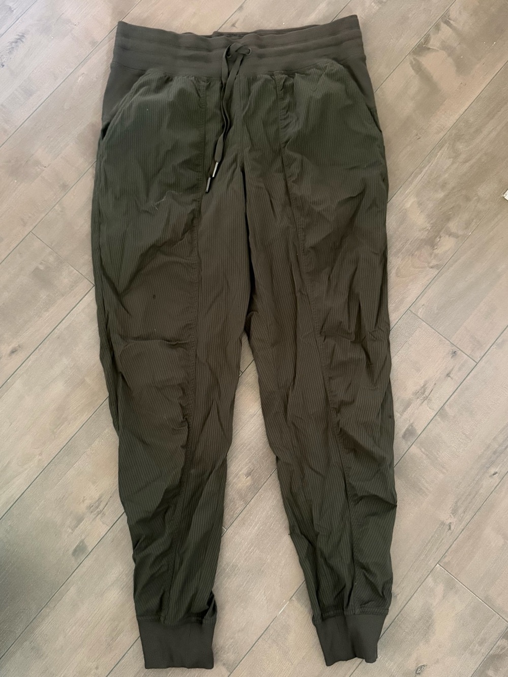 🍋Lululemon Olive Green Studio Joggers